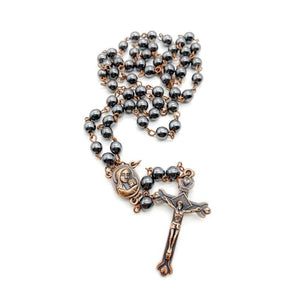Schwarzer Hämatit-Rosenkranz, Steinperlen, handgefertigt, Rosenkranz, Heilige Erde, Medaille und Kreuz