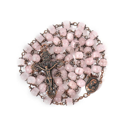 Collar de cuentas de rosario de piedra natural de cuarzo rosa, tierra santa y crucifijo cruzado