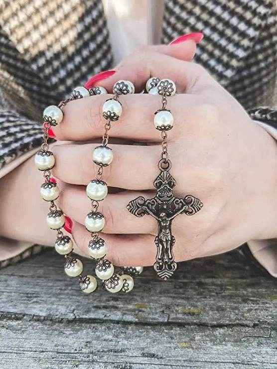 Cream Pearl Beads Rosary Necklace Holy Soil Medal Vintage Design Rosary